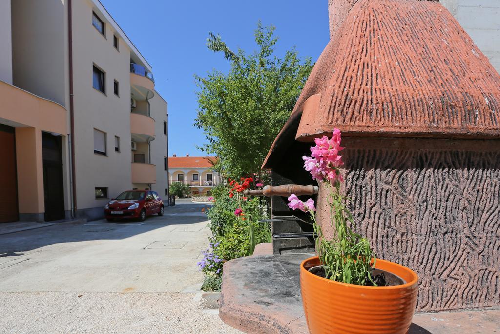 Apartments Bobi Zara Esterno foto